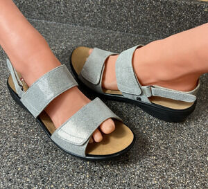 Revere Women's Size 9 M Gold/Silver Glitter Leather Sandals Sling Back Open Toe
